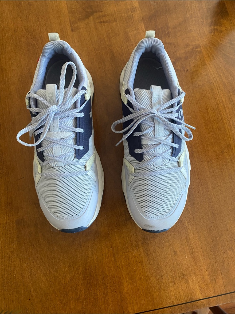 On Cloud Horizon Womens Purple Hiking Sneakers